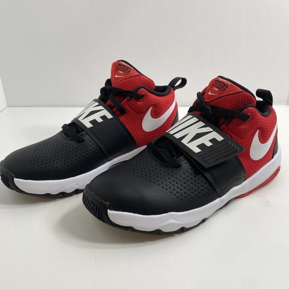 Nike Shoes Youth Size 7y Nike Boys Team Hustle D8 Black Basketball